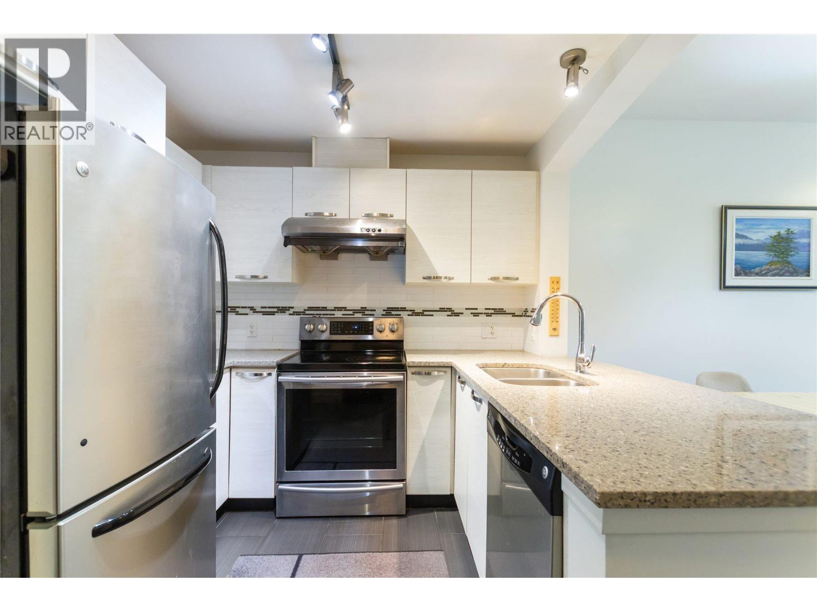 106 7428 Byrnepark Walk, Burnaby, British Columbia  V3N 0B4 - Photo 5 - R3104278