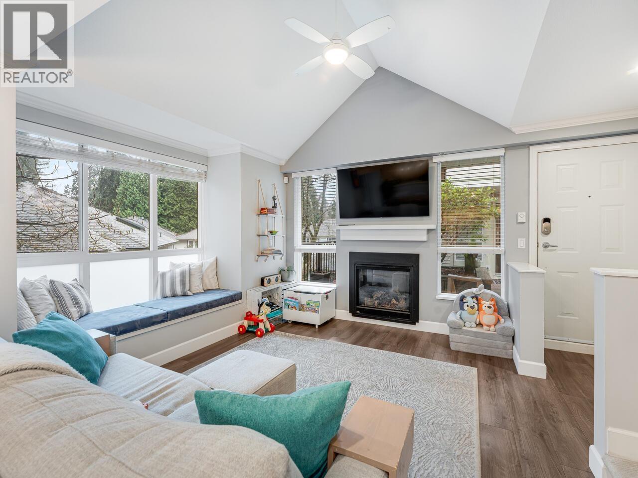 18 1073 LYNN VALLEY ROAD, North Vancouver, British Columbia