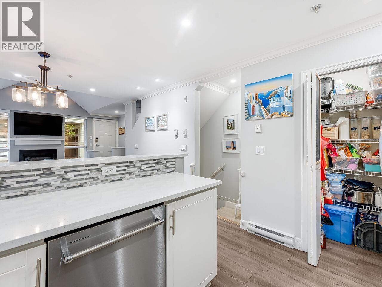 18 1073 Lynn Valley Road, North Vancouver, British Columbia  V7J 1Z6 - Photo 8 - R3091094