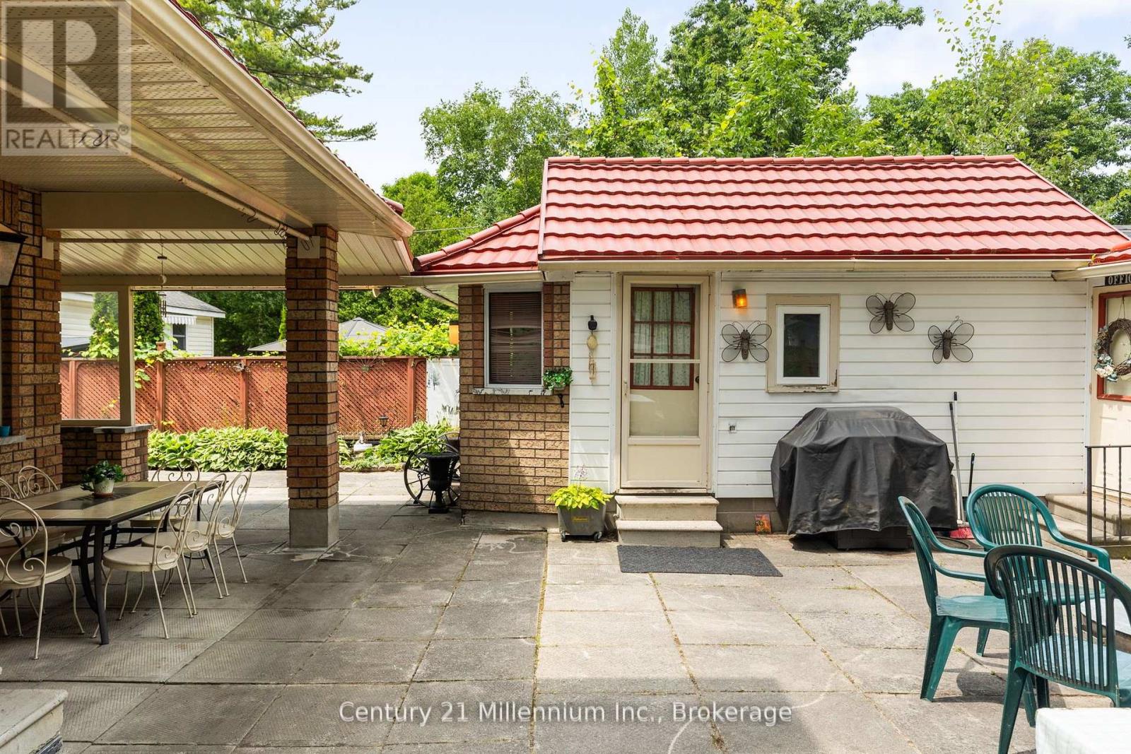 49 32nd Street N, Wasaga Beach, Ontario  L9Z 2C4 - Photo 31 - S12936492