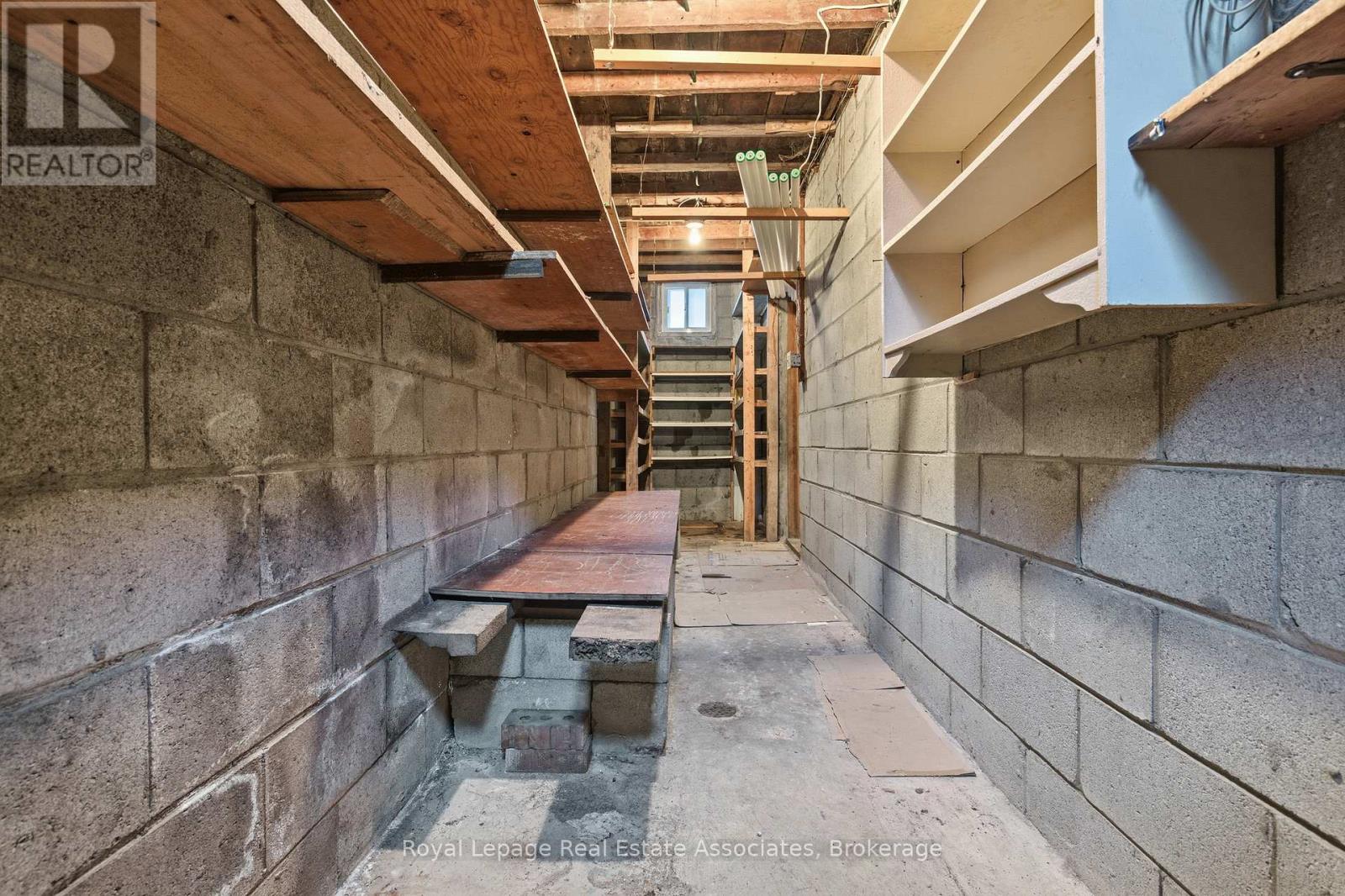 117 Harding Avenue, Toronto, Ontario  M6M 3A4 - Photo 25 - W12805654