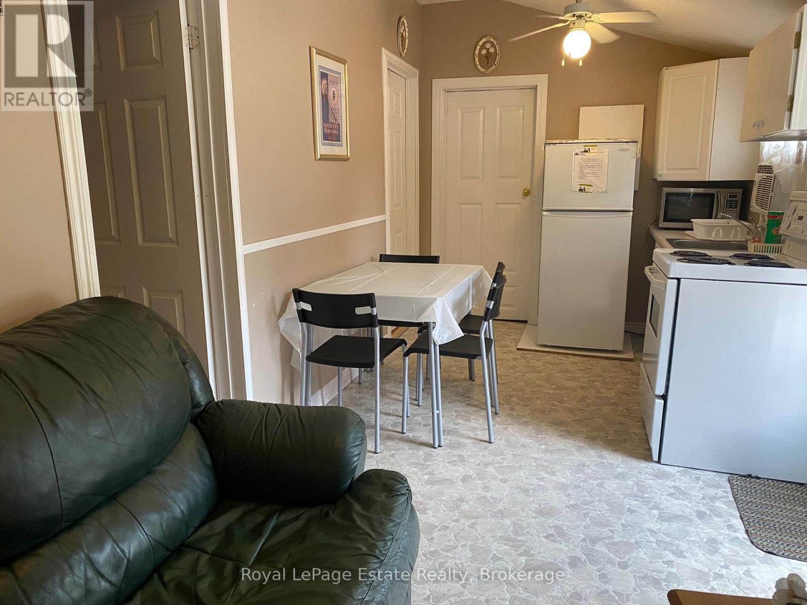 104 Third Avenue N, South Bruce Peninsula, Ontario  N0H 2G0 - Photo 15 - X12936592