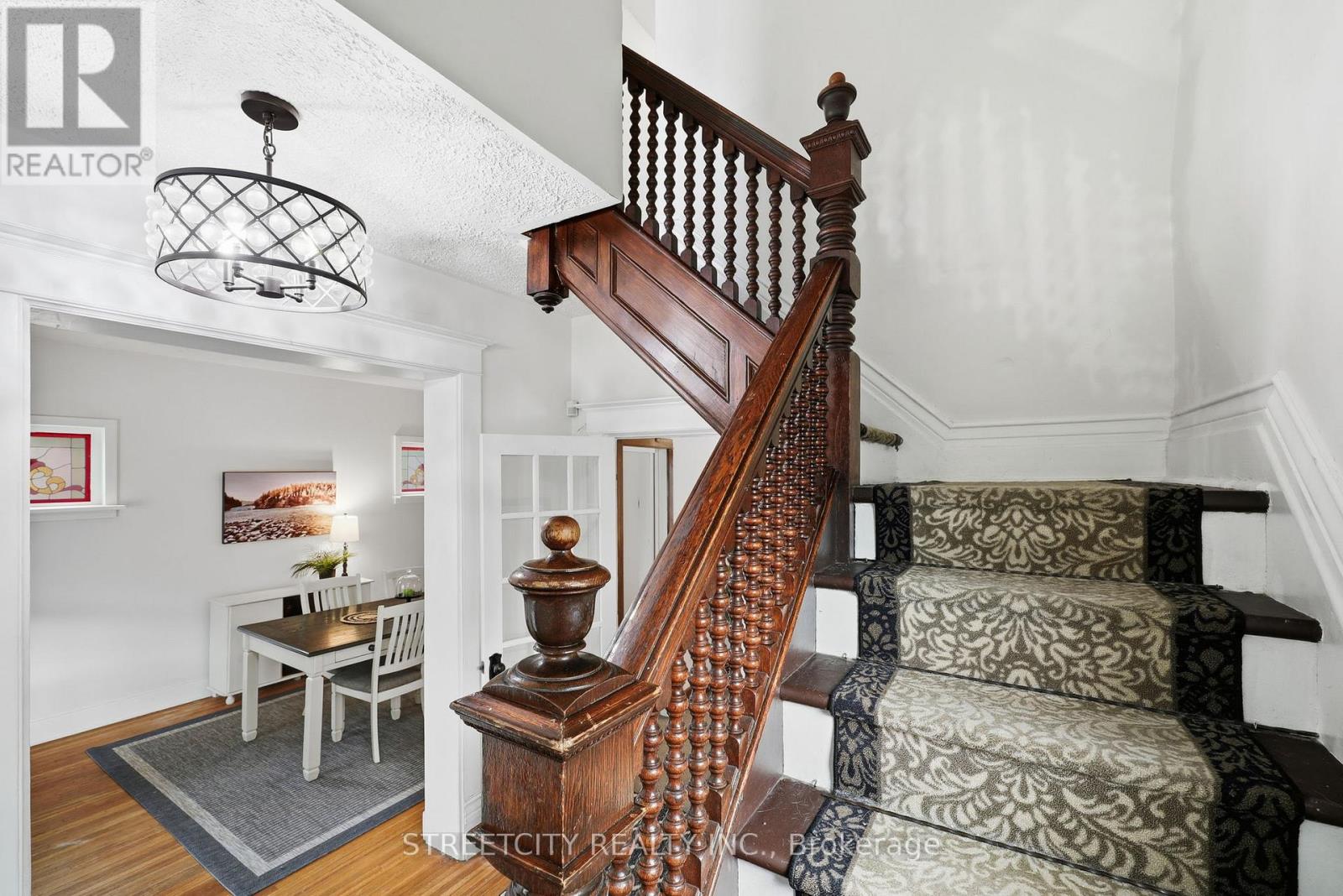 Photo 11 of 19 for 8 Bellevue Avenue