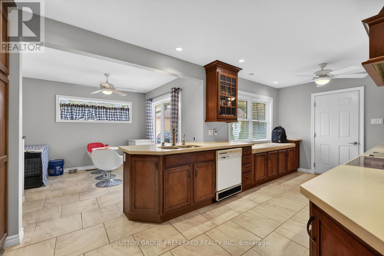 193 David Street, Thames Centre, Ontario  N0L 1G1 - Photo 10 - X12927192