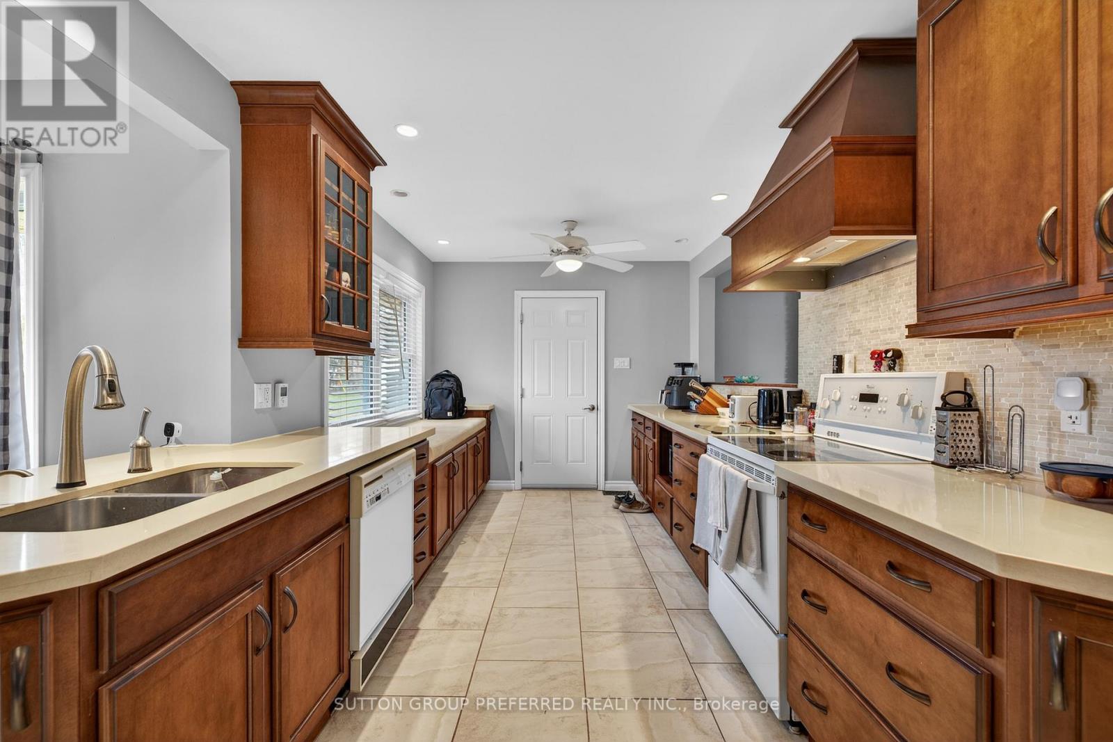 193 David Street, Thames Centre, Ontario  N0L 1G1 - Photo 12 - X12927192