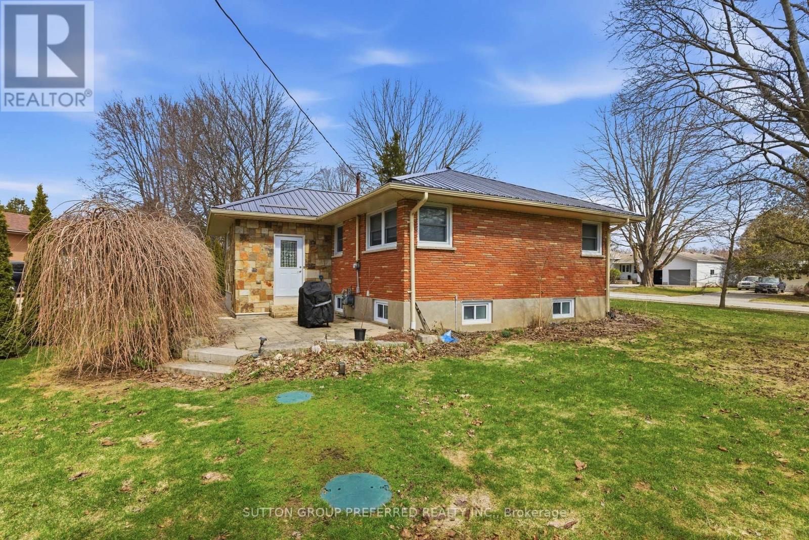 193 David Street, Thames Centre, Ontario  N0L 1G1 - Photo 4 - X12927192