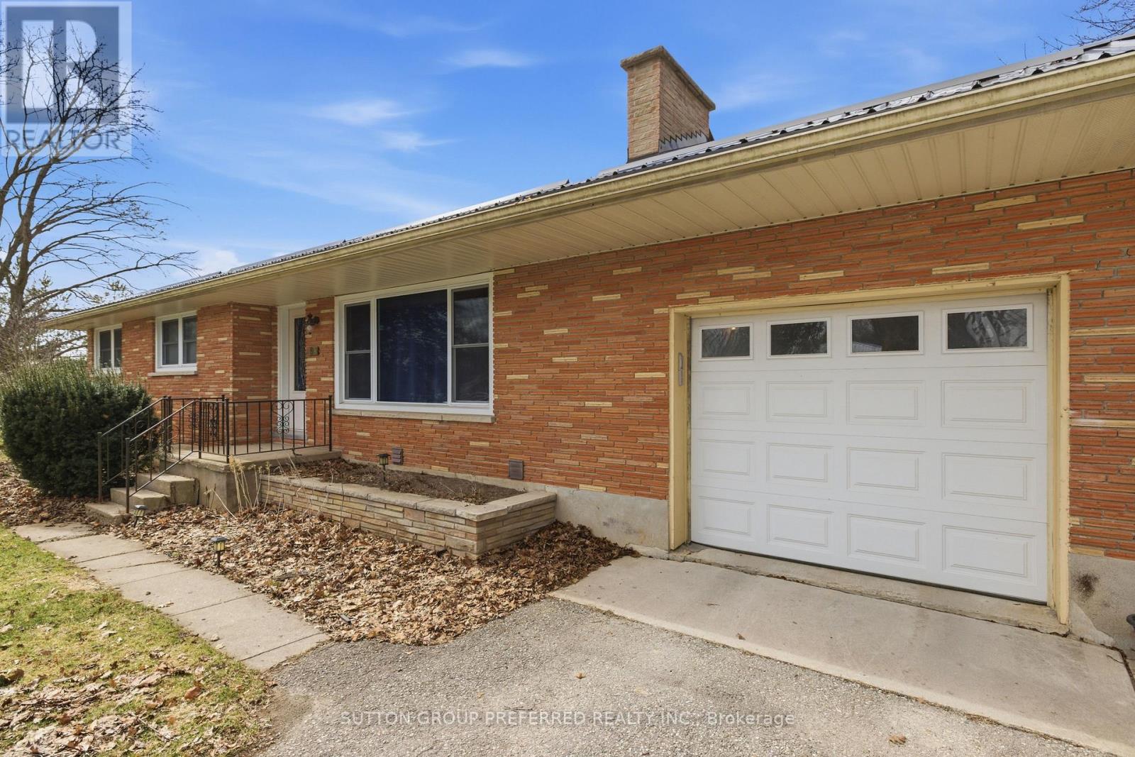 193 David Street, Thames Centre, Ontario  N0L 1G1 - Photo 6 - X12927192