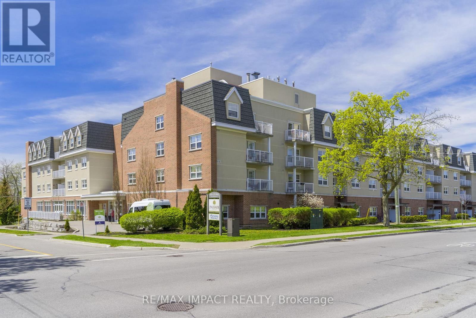 426 - 240 Chapel Street, Cobourg, Ontario  K9A 0E3 - Photo 1 - X12936574