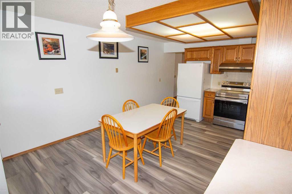 237 Sandarac Drive Nw, Calgary, Alberta  T3K 3W8 - Photo 14 - A2289503