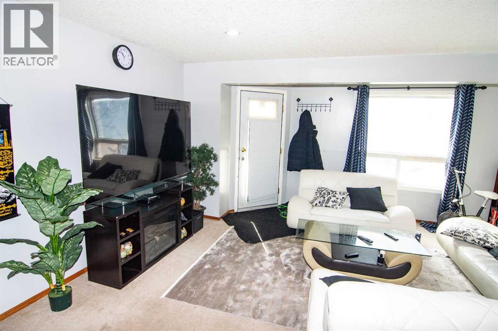 47 Anaheim Crescent Ne, Calgary, Alberta  T1Y 7B8 - Photo 30 - A2292009