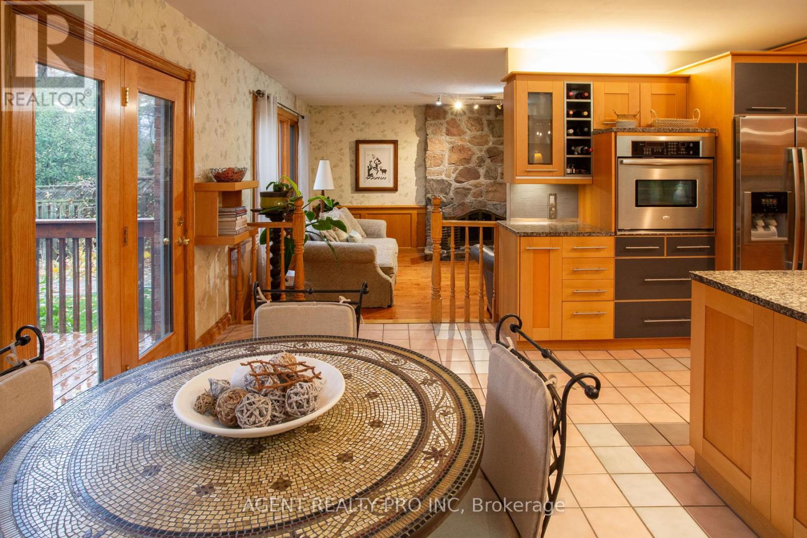 922 Country Club Crescent, London South, Ontario  N6C 5R5 - Photo 16 - X12936528