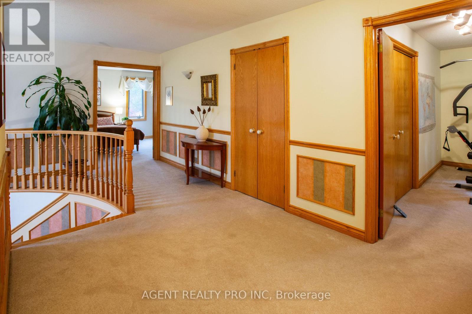 922 Country Club Crescent, London South, Ontario  N6C 5R5 - Photo 25 - X12936528