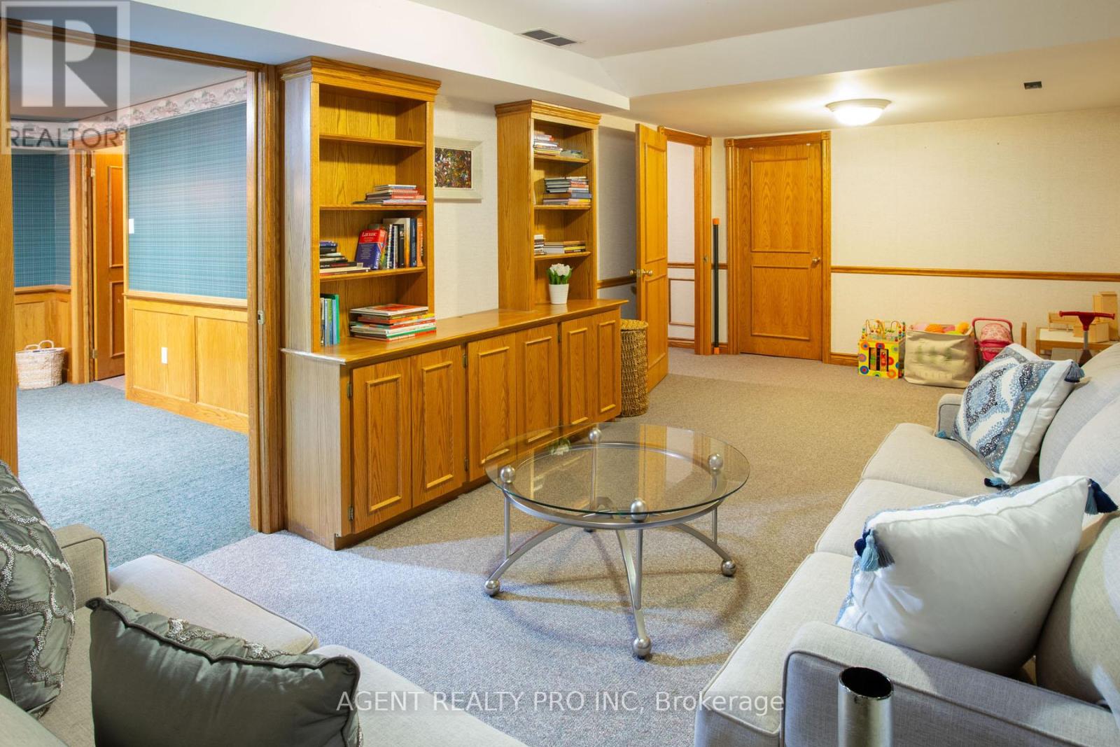 922 Country Club Crescent, London South, Ontario  N6C 5R5 - Photo 46 - X12936528