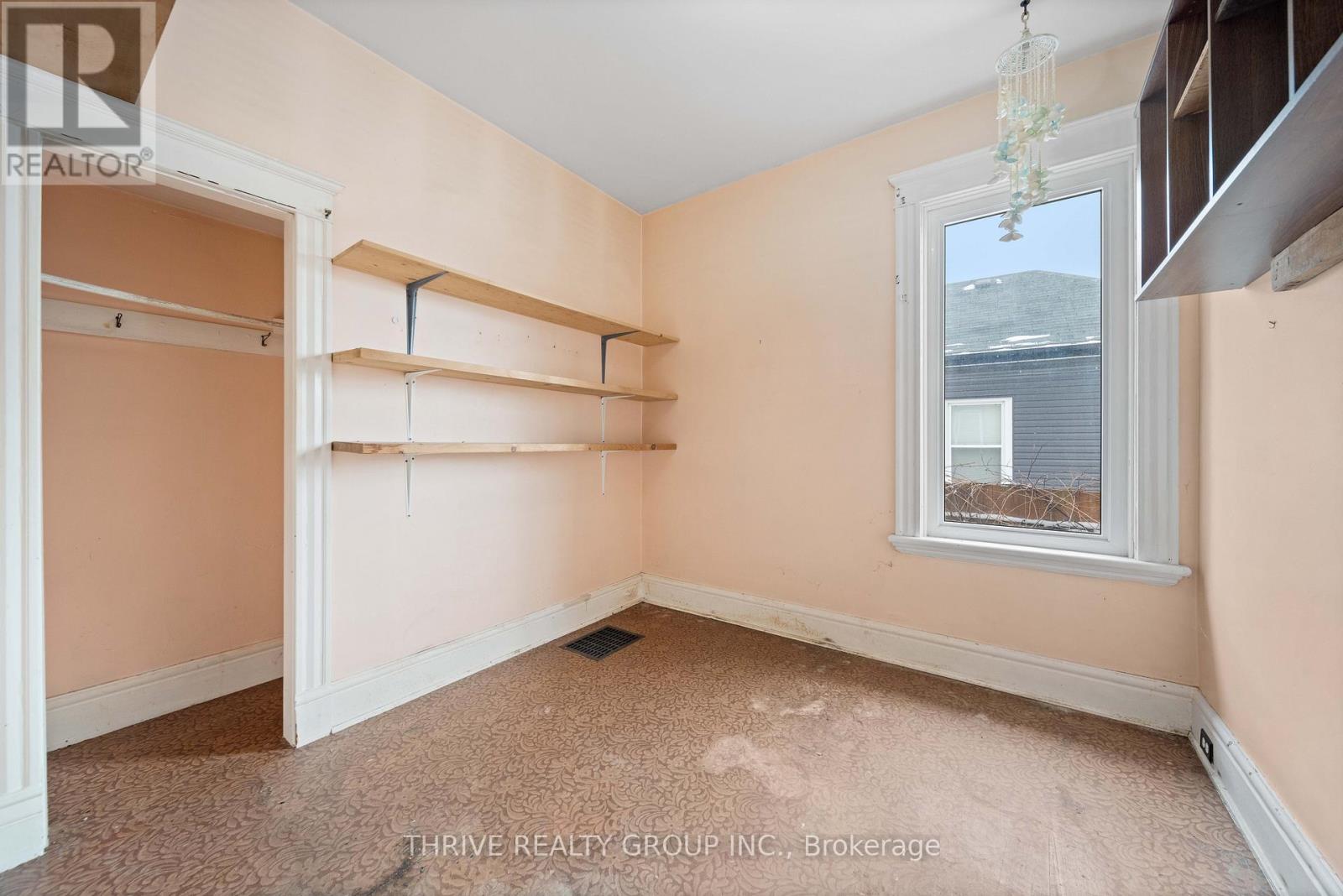 864 Stedwell Street, London East, Ontario  N5Z 1L8 - Photo 8 - X12936582