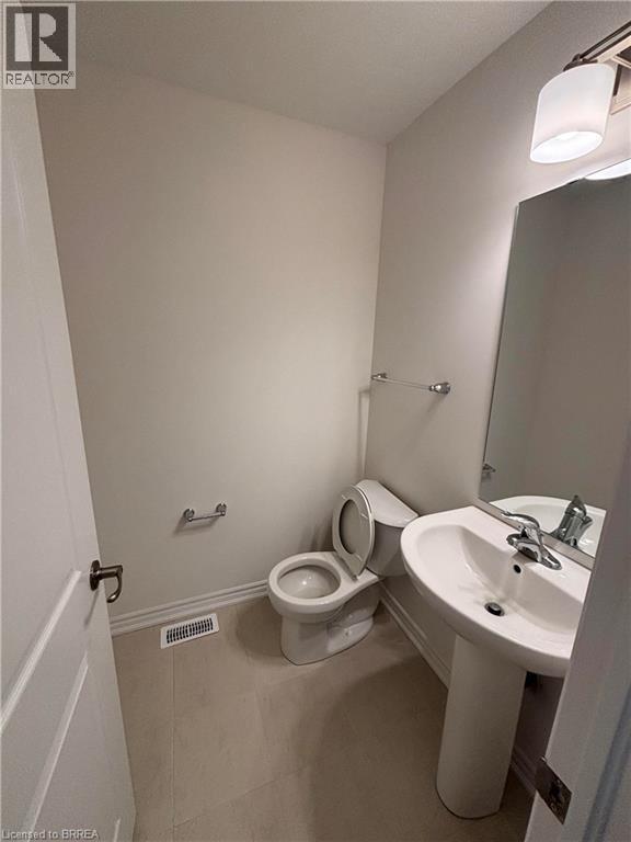 620 Colborne Street W Unit# 16, Brantford, Ontario  N3T 0Y1 - Photo 3 - 40815177