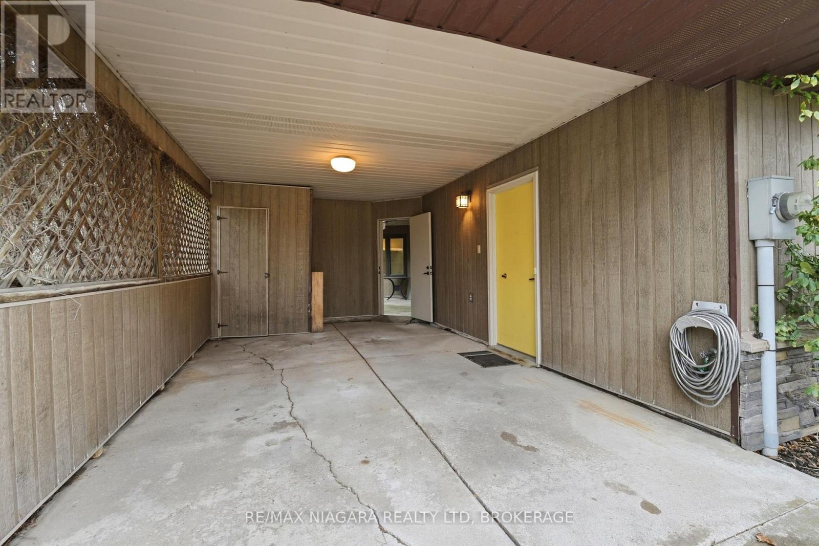 1 Springbank Drive, St. Catharines, Ontario  L2S 2K1 - Photo 24 - X12936580