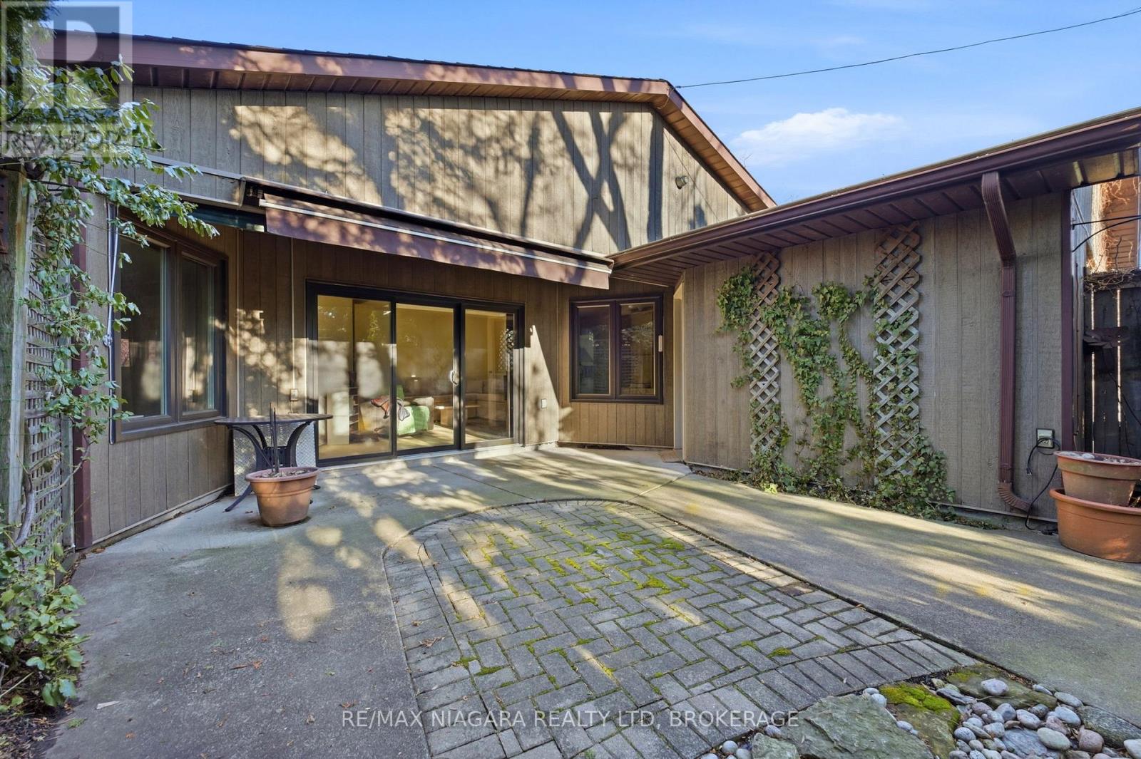 1 Springbank Drive, St. Catharines (Ridley), Ontario  L2S 2K1 - Photo 25 - X12936580