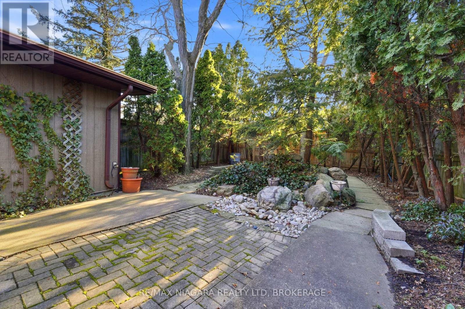 1 Springbank Drive, St. Catharines (Ridley), Ontario  L2S 2K1 - Photo 26 - X12936580