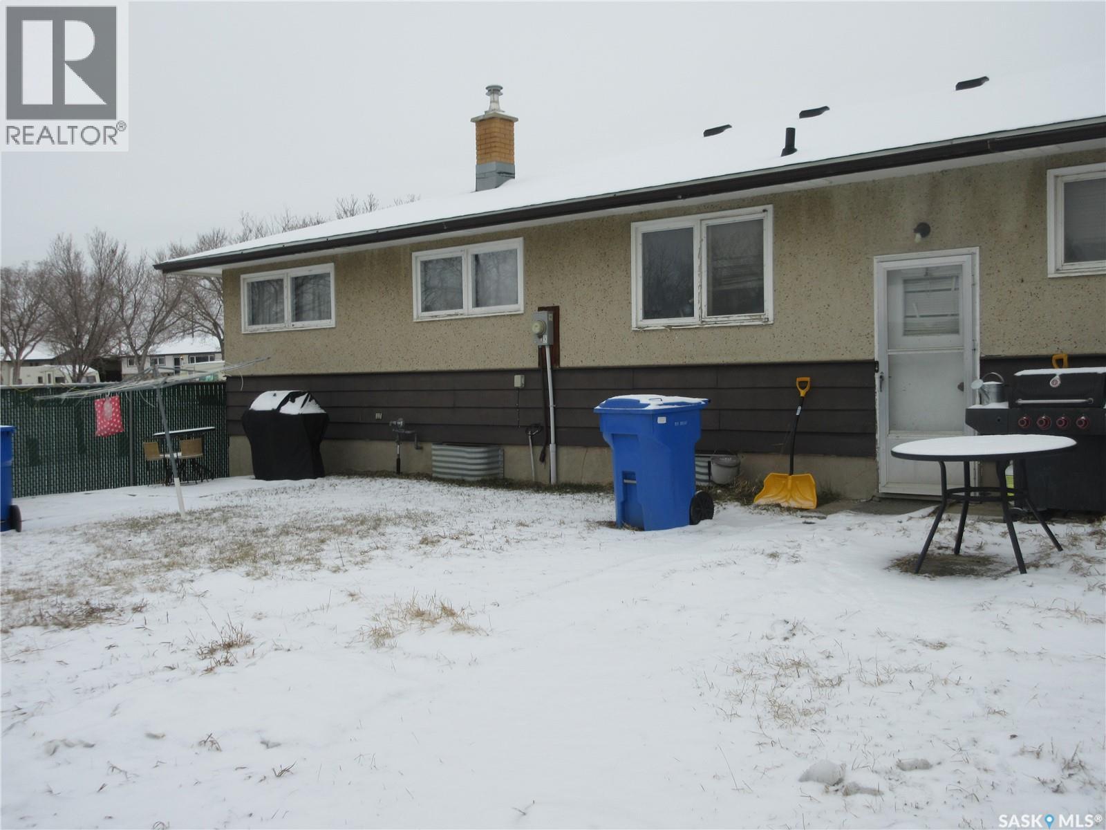 182 Rothwell Crescent, Regina, Saskatchewan  S4N 1R8 - Photo 3 - SK031623