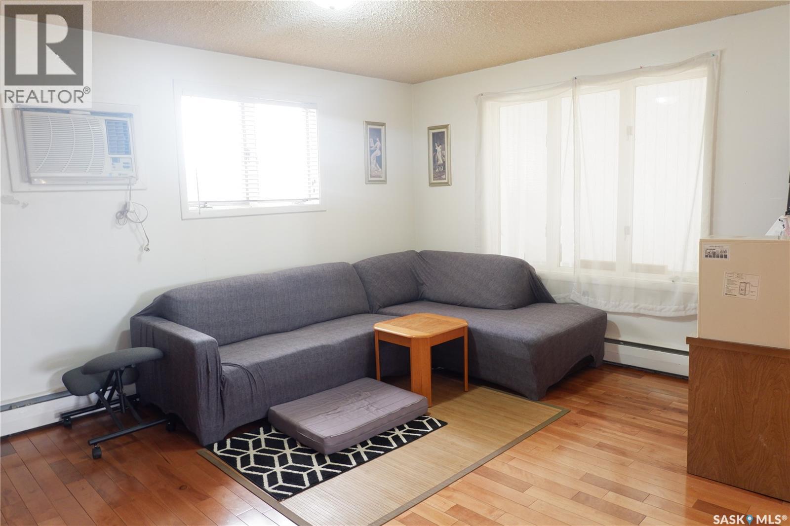 143 Railway Avenue, Coronach, Saskatchewan  S0H 0Z0 - Photo 25 - SK031594