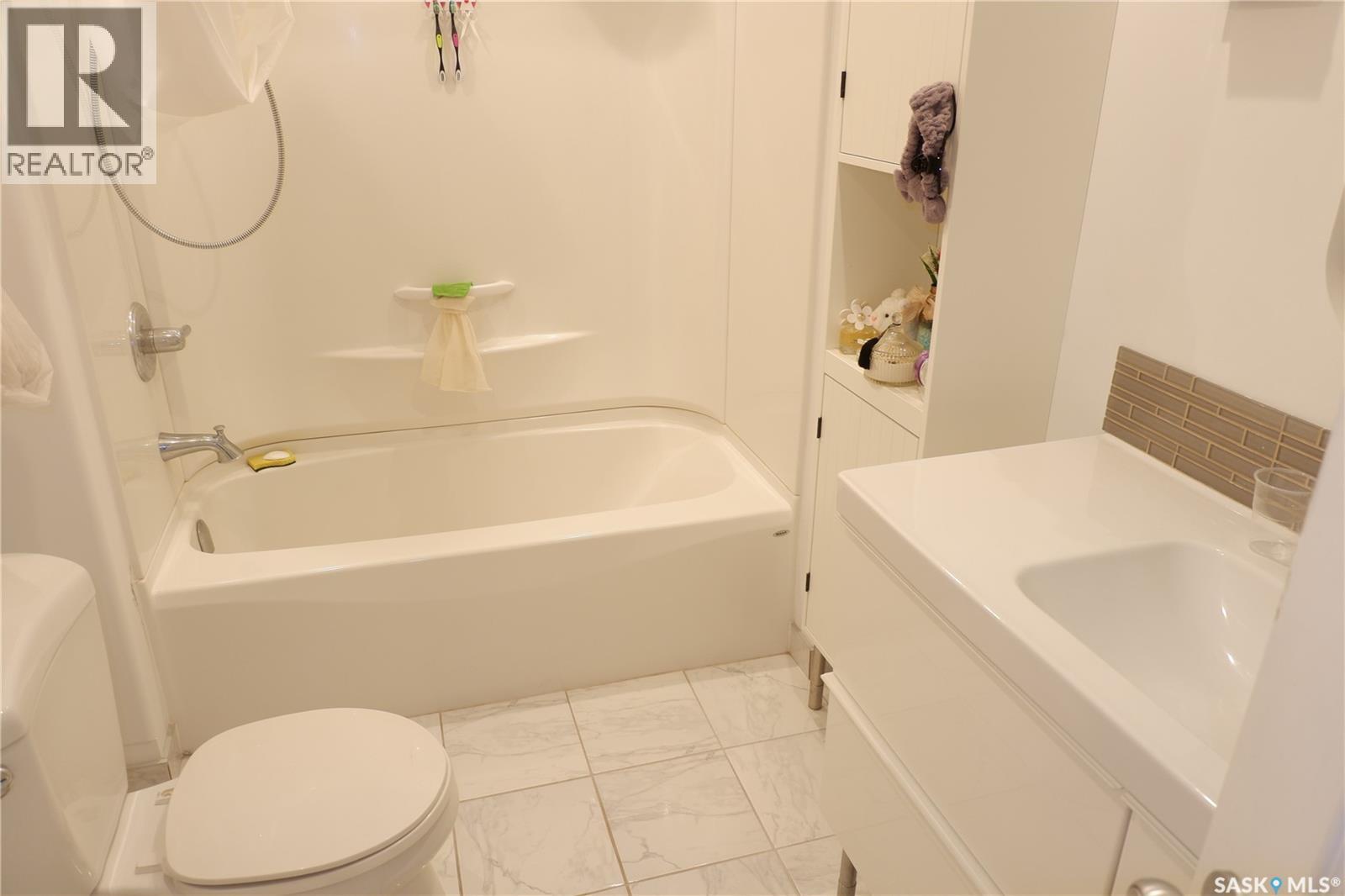 143 Railway Avenue, Coronach, Saskatchewan  S0H 0Z0 - Photo 30 - SK031594