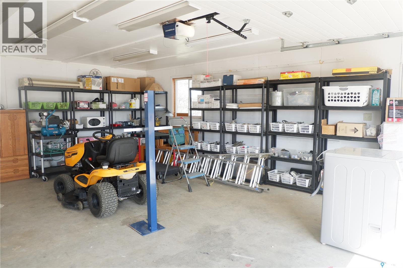 143 Railway Avenue, Coronach, Saskatchewan  S0H 0Z0 - Photo 41 - SK031594