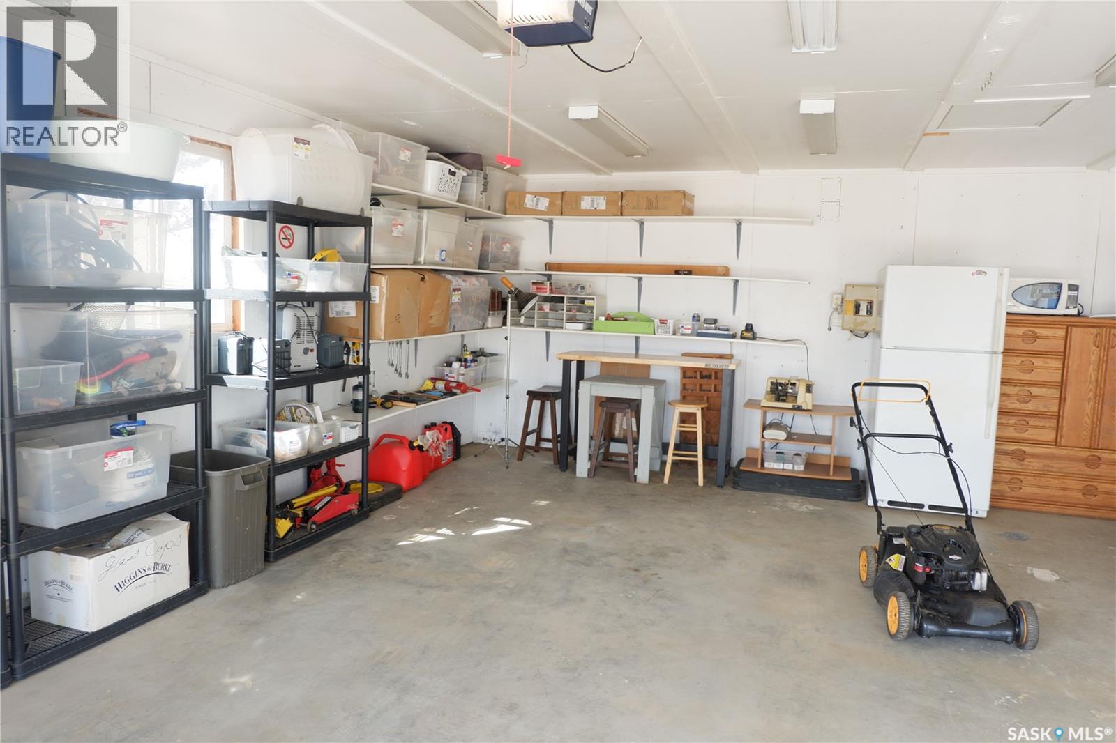 143 Railway Avenue, Coronach, Saskatchewan  S0H 0Z0 - Photo 42 - SK031594