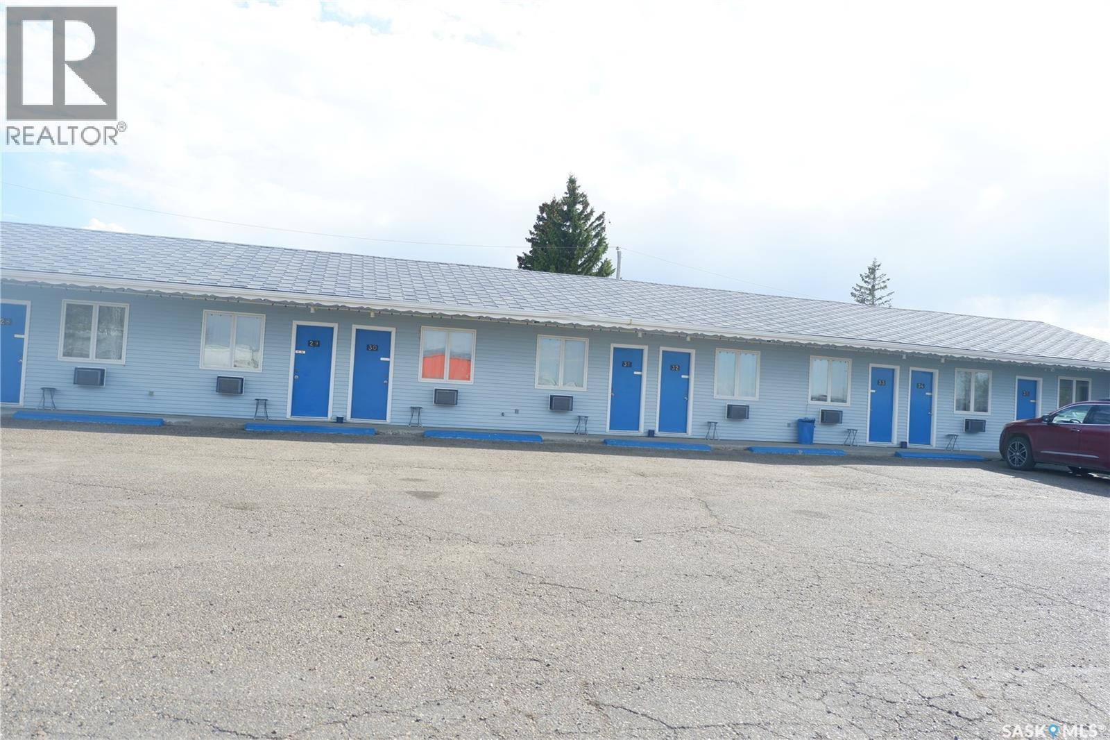 143 Railway Avenue, Coronach, Saskatchewan  S0H 0Z0 - Photo 6 - SK031594