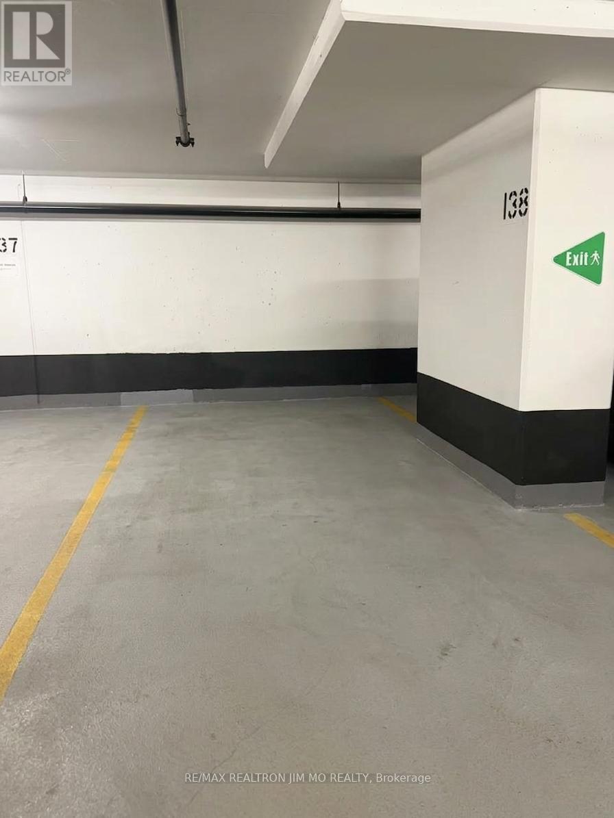 C138 - 11 WELLESLEY STREET W, Toronto, Ontario