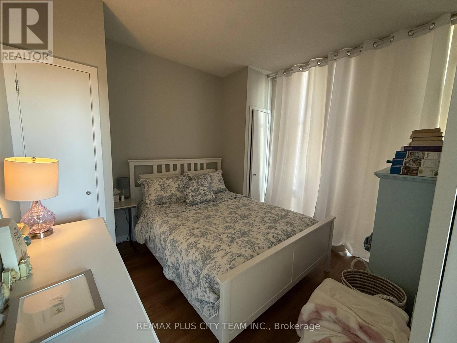 516 - 9 Spadina Avenue, Toronto, Ontario  M5V 3M5 - Photo 13 - C12936544