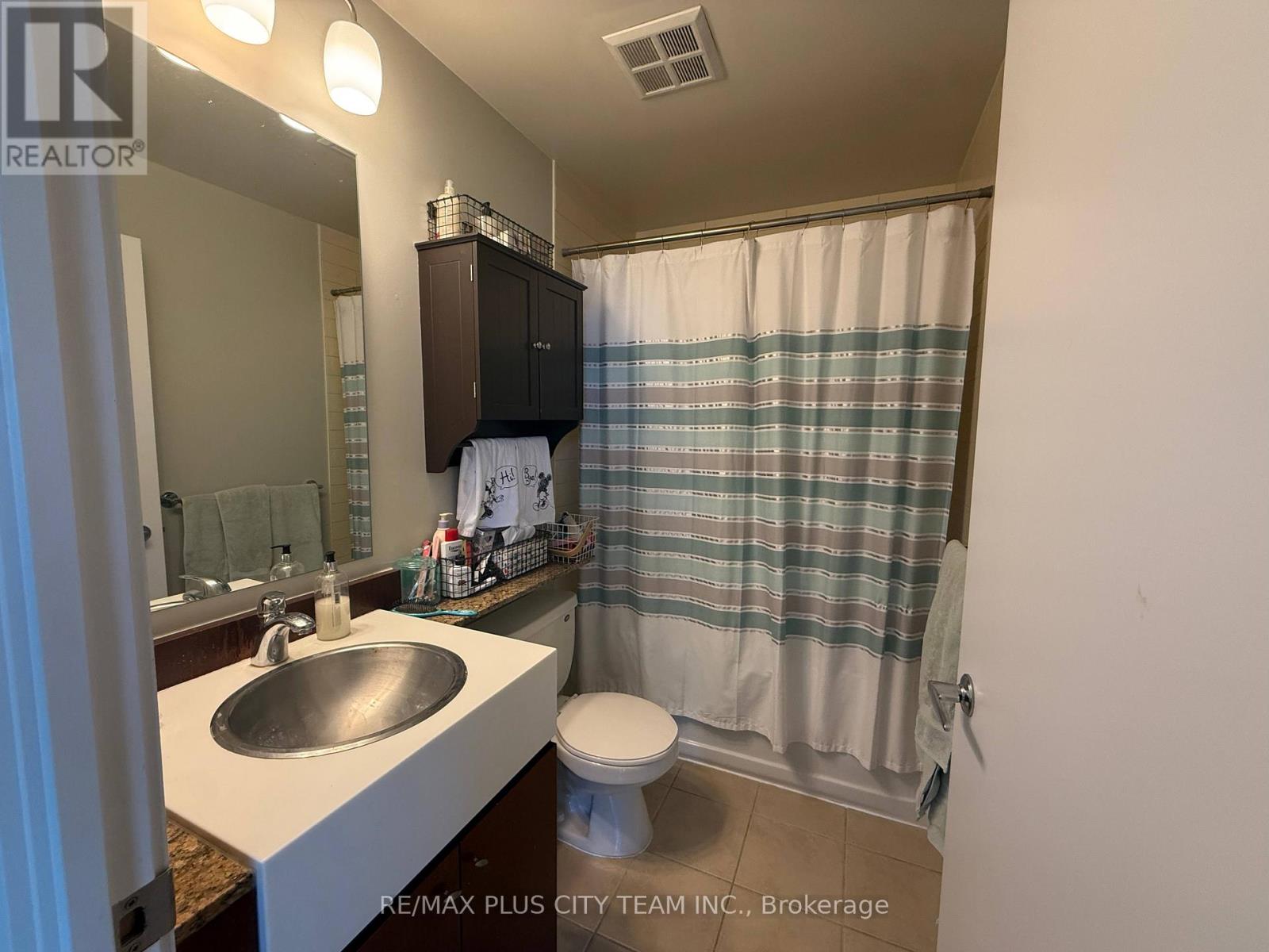 516 - 9 Spadina Avenue, Toronto, Ontario  M5V 3M5 - Photo 15 - C12936544