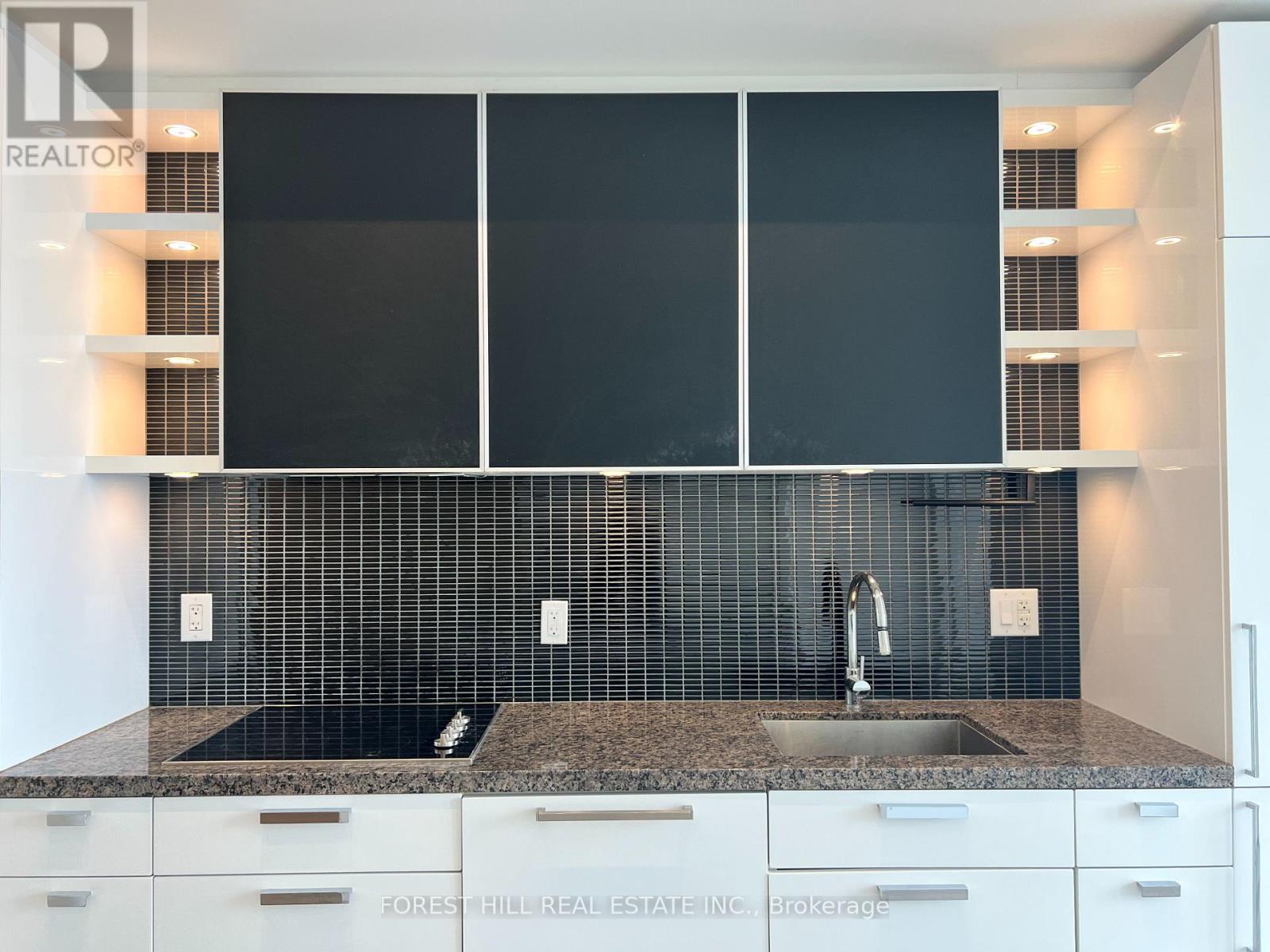 2105 - 32 Davenport Road, Toronto (Annex), Ontario  M5R 1H3 - Photo 13 - C12936600