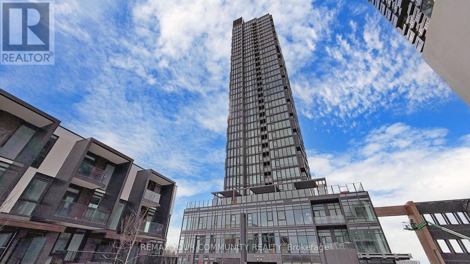 605 - 5 QUARRINGTON LANE, Toronto, Ontario