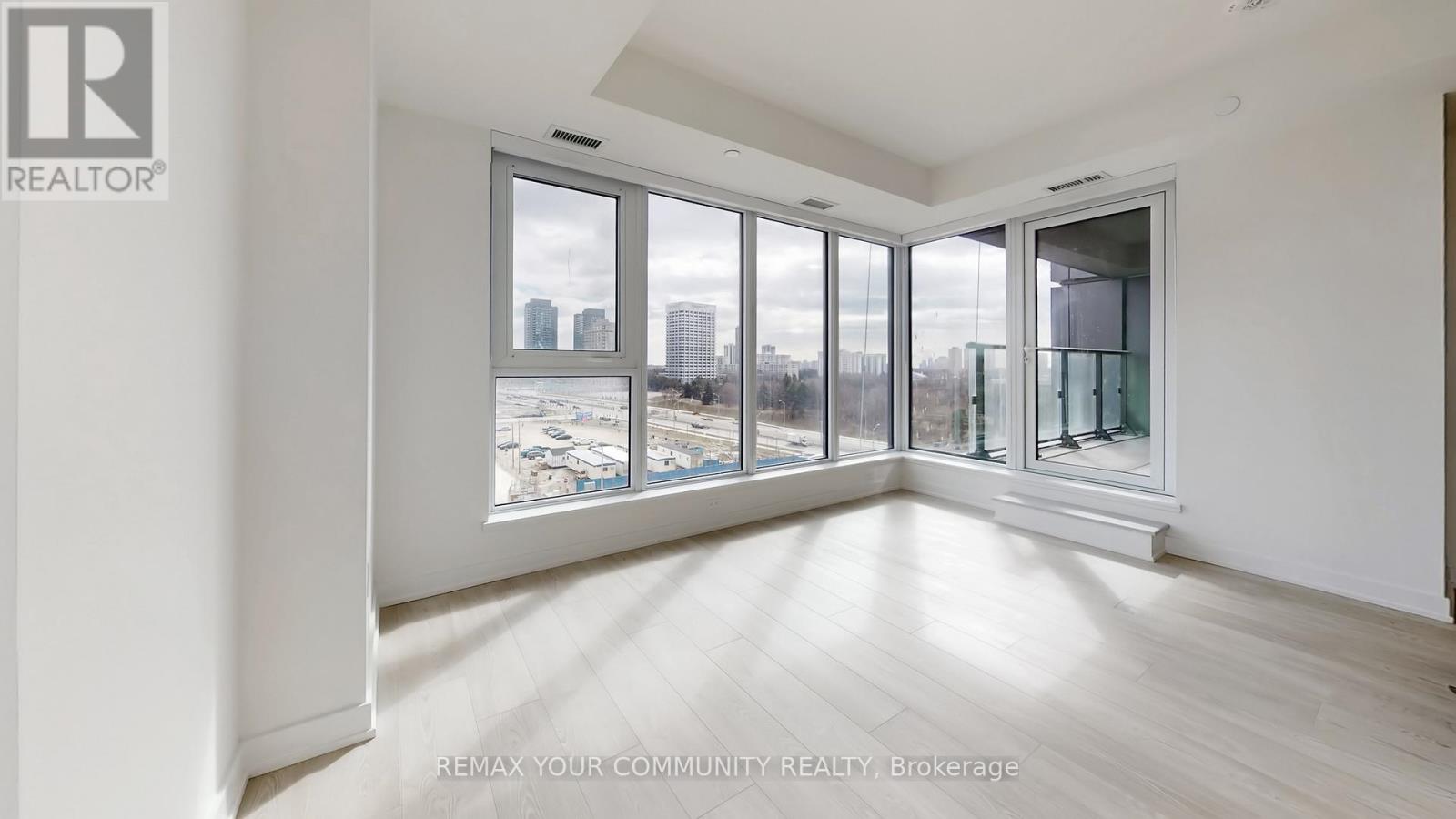 605 - 5 Quarrington Lane, Toronto, Ontario  M3C 0S5 - Photo 12 - C12936652