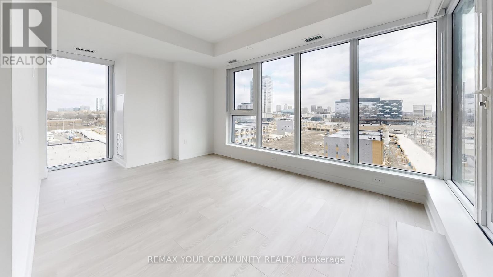 605 - 5 Quarrington Lane, Toronto, Ontario  M3C 0S5 - Photo 13 - C12936652