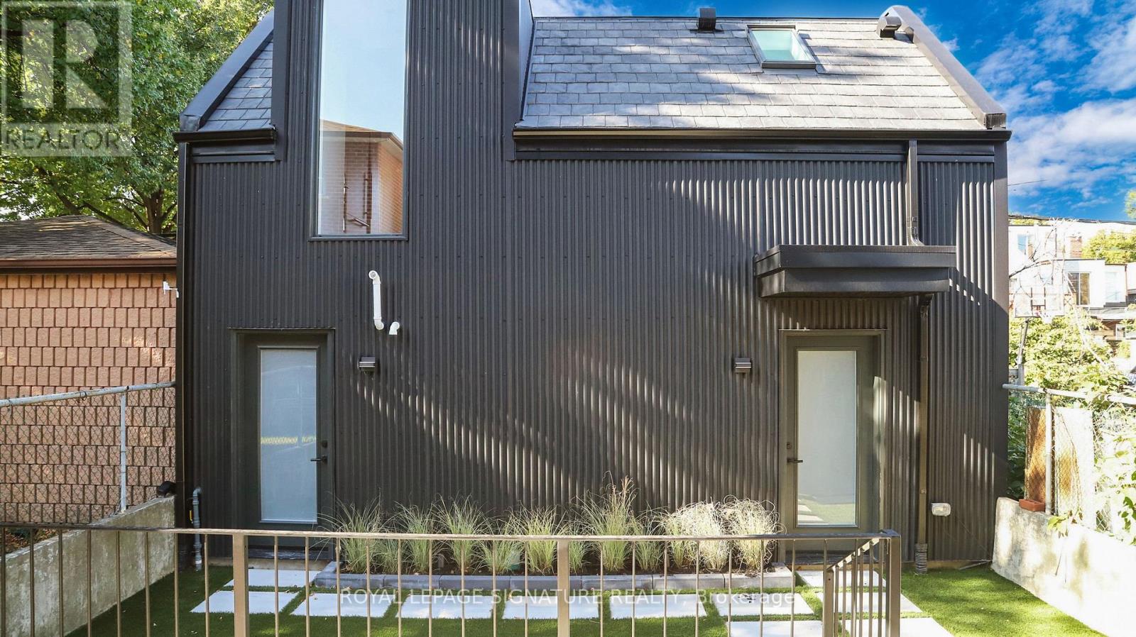 Main - 82 Gough Avenue, Toronto, Ontario  M4K 3N8 - Photo 27 - E12936456