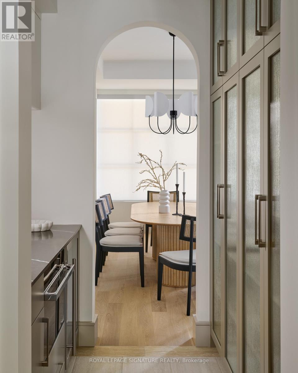 Main - 82 Gough Avenue, Toronto, Ontario  M4K 3N8 - Photo 5 - E12936456