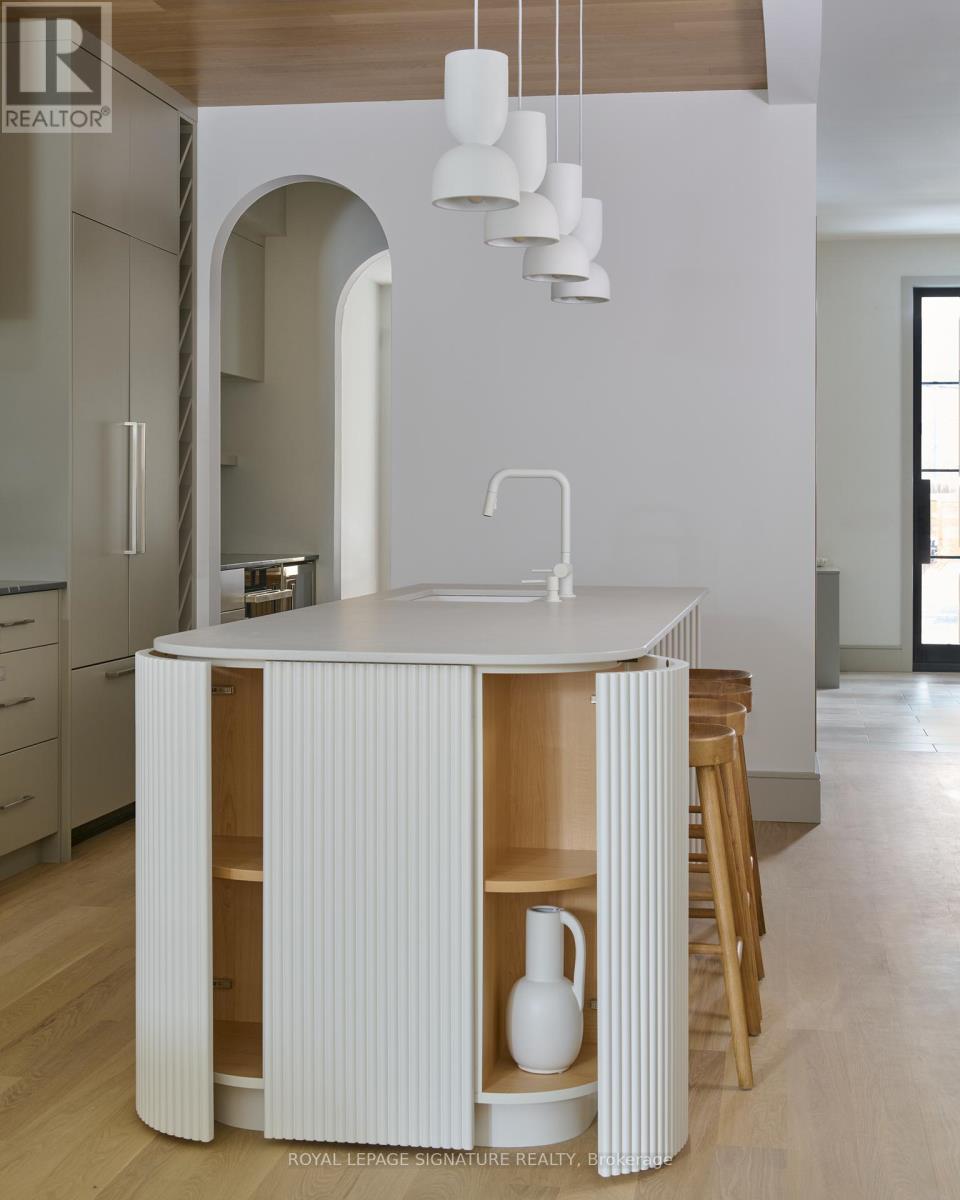 Main - 82 Gough Avenue, Toronto, Ontario  M4K 3N8 - Photo 7 - E12936456