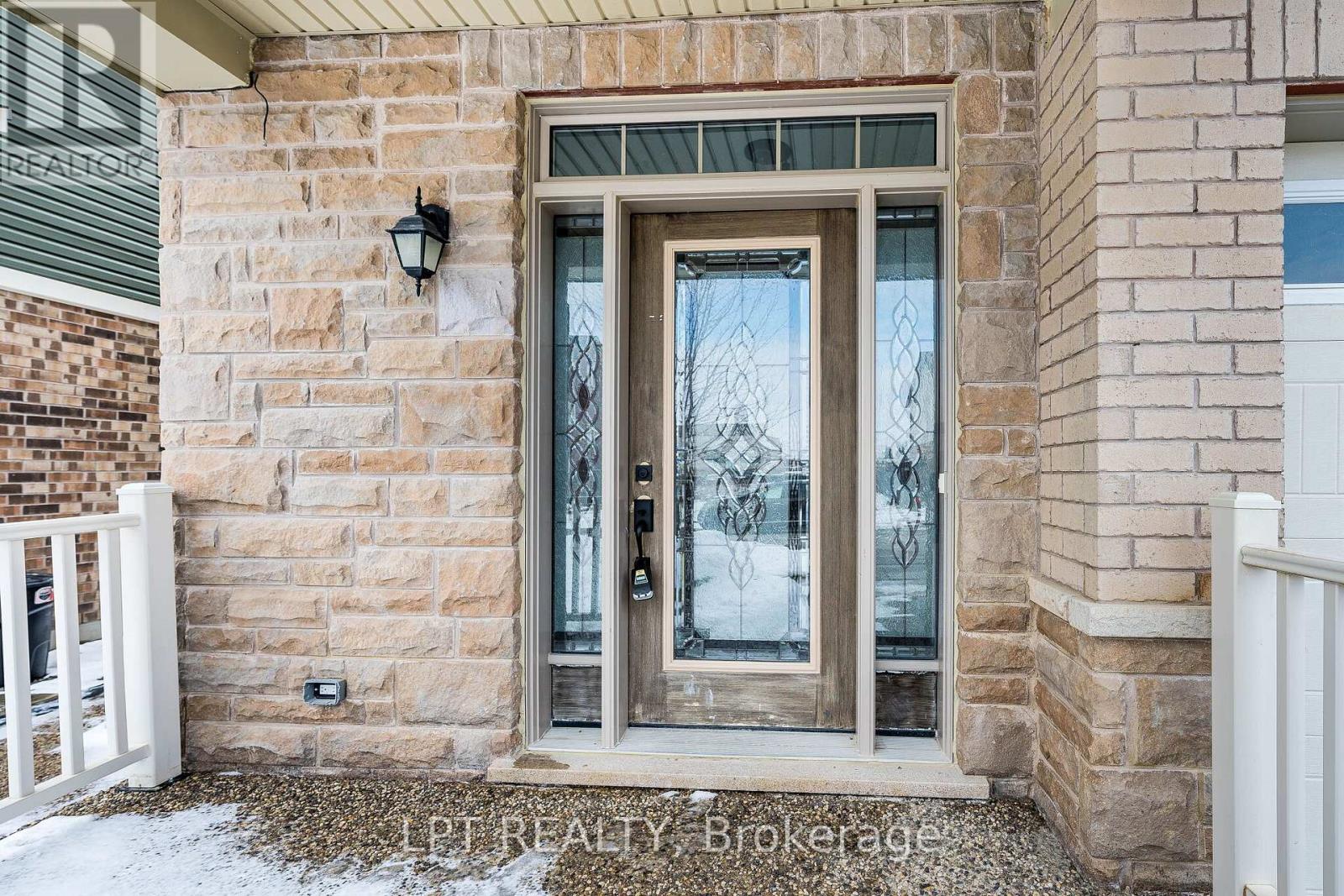 199 Symington Avenue S, Oshawa, Ontario  L1L 0J8 - Photo 2 - E12936640