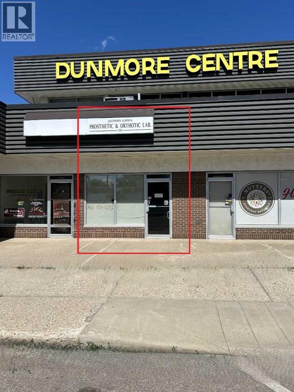 104, 1601 Dunmore Road SE, Medicine Hat, Alberta