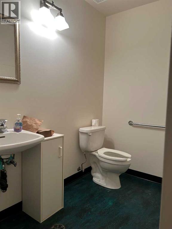 104, 1601 Dunmore Road Se, Medicine Hat, Alberta  T1A 1Z8 - Photo 8 - A2289035