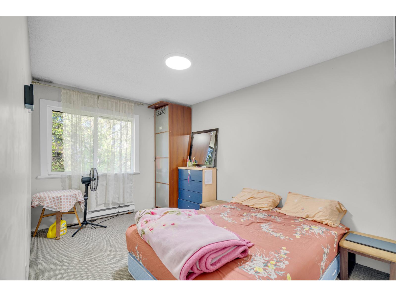 13335 70b Avenue, Surrey, British Columbia  V3W 7Z3 - Photo 7 - R3104040