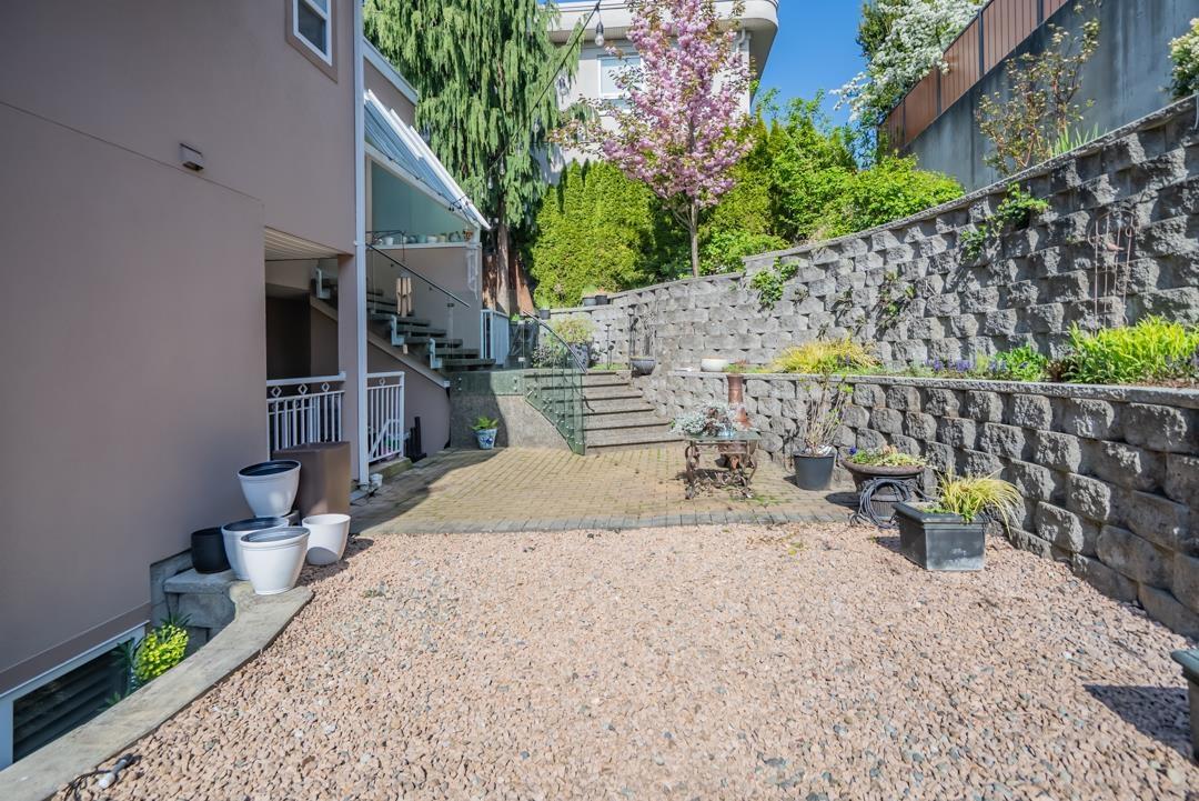 14433 Sunset Lane, White Rock, British Columbia  V4B 5J7 - Photo 37 - R3085041