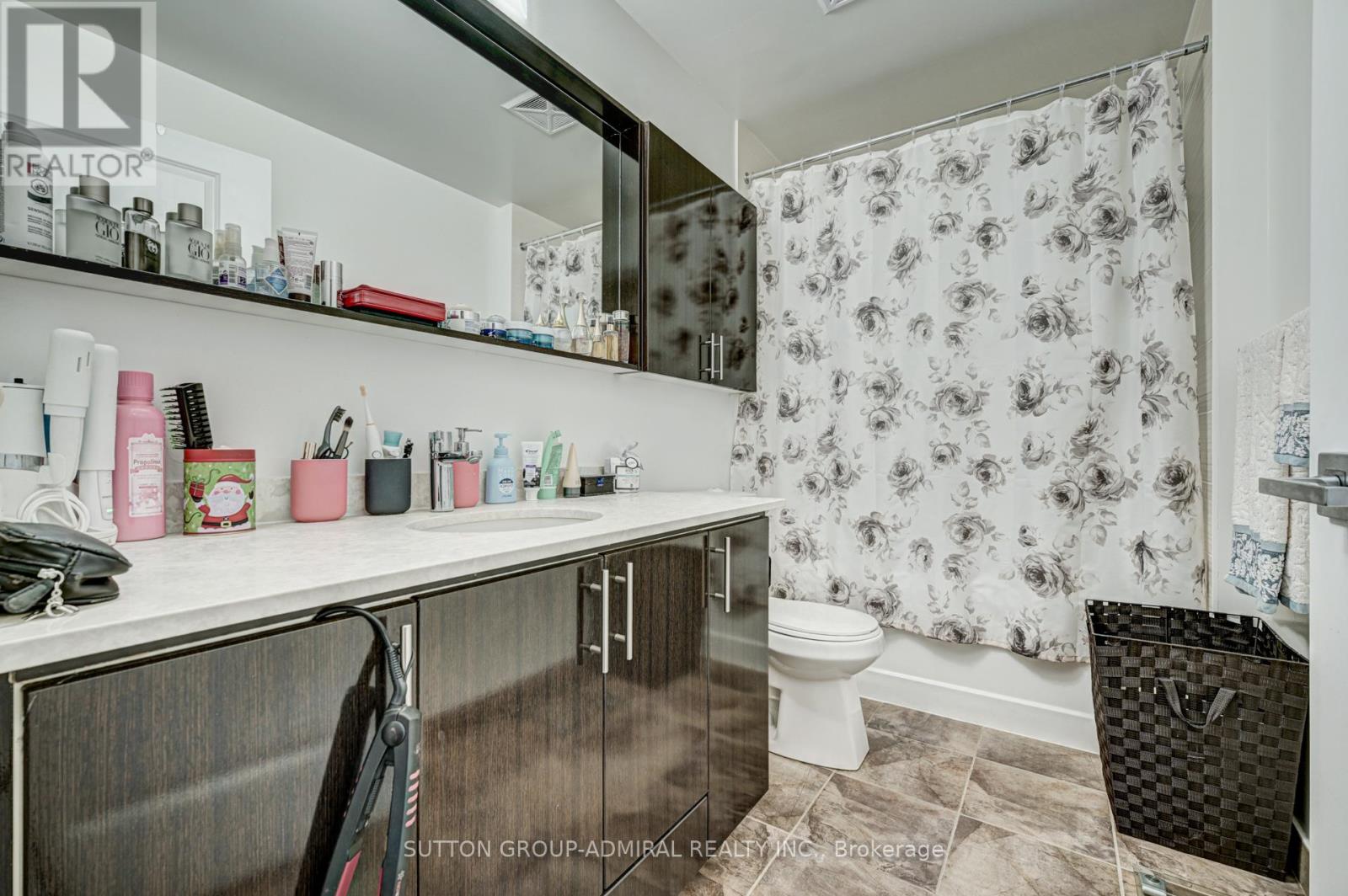 512 - 75 North Park Road, Vaughan, Ontario  L4J 0H8 - Photo 19 - N12936494