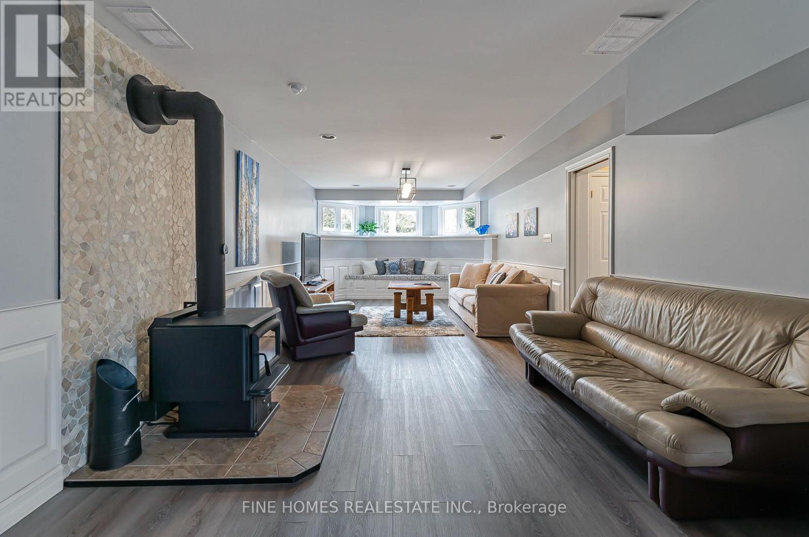 5895 Latimer Road, Georgina, Ontario  L0E 1R0 - Photo 19 - N12936646