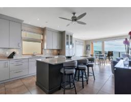 15364 VICTORIA AVENUE STREET, White Rock, British Columbia