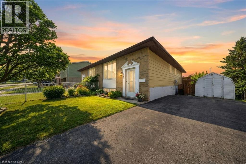 142 BEE Street, Woodstock, Ontario