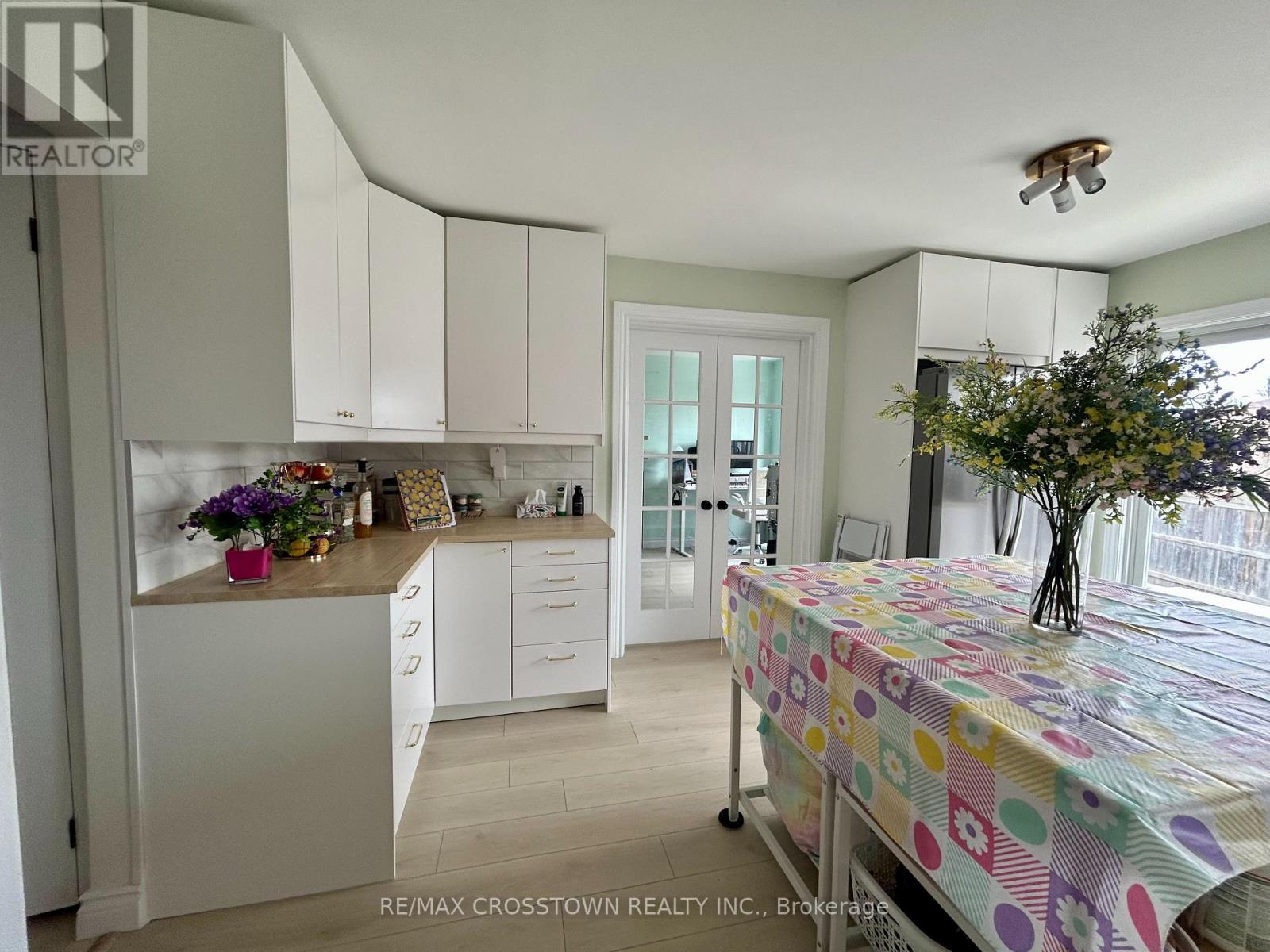 Main - 32 Ryan Court, Barrie (Little Lake), Ontario  L4M 6N7 - Photo 12 - S12936514