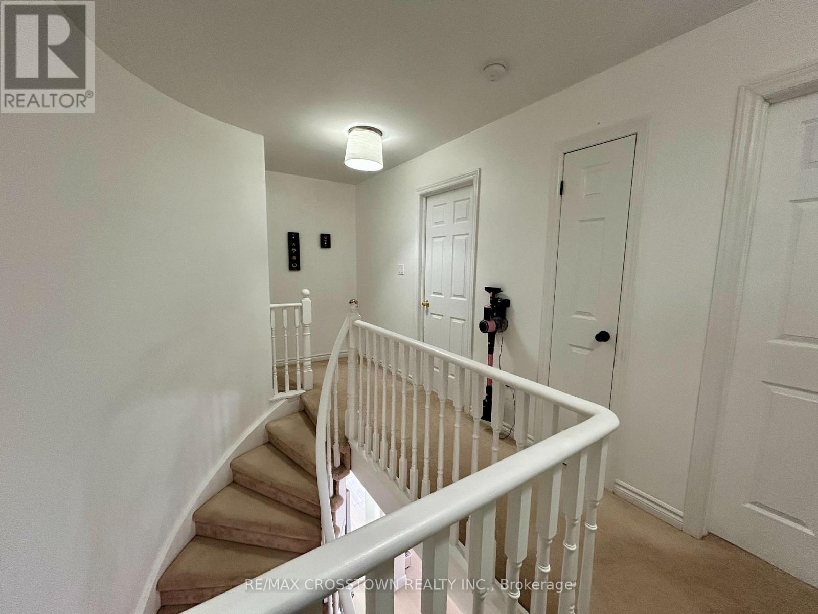 Main - 32 Ryan Court, Barrie (Little Lake), Ontario  L4M 6N7 - Photo 16 - S12936514