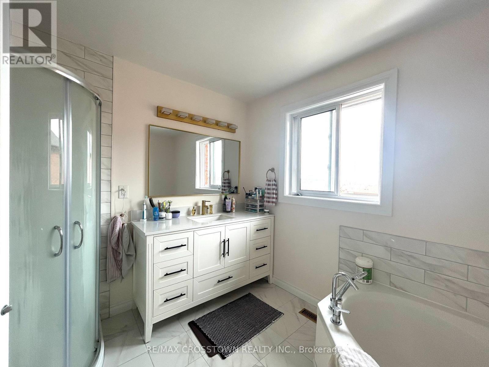 Main - 32 Ryan Court, Barrie (Little Lake), Ontario  L4M 6N7 - Photo 21 - S12936514